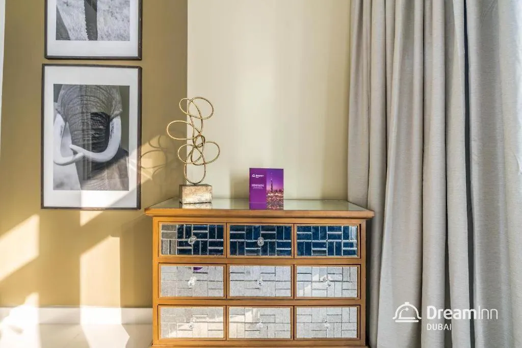 アパート Dream Inn - 2Br In Lofts West Towers ドバイ