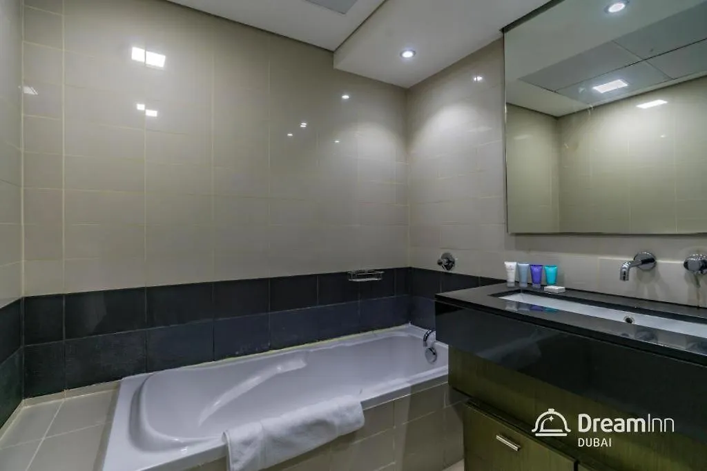 Dream Inn - 2Br In Lofts West Towers Dubai Apartment